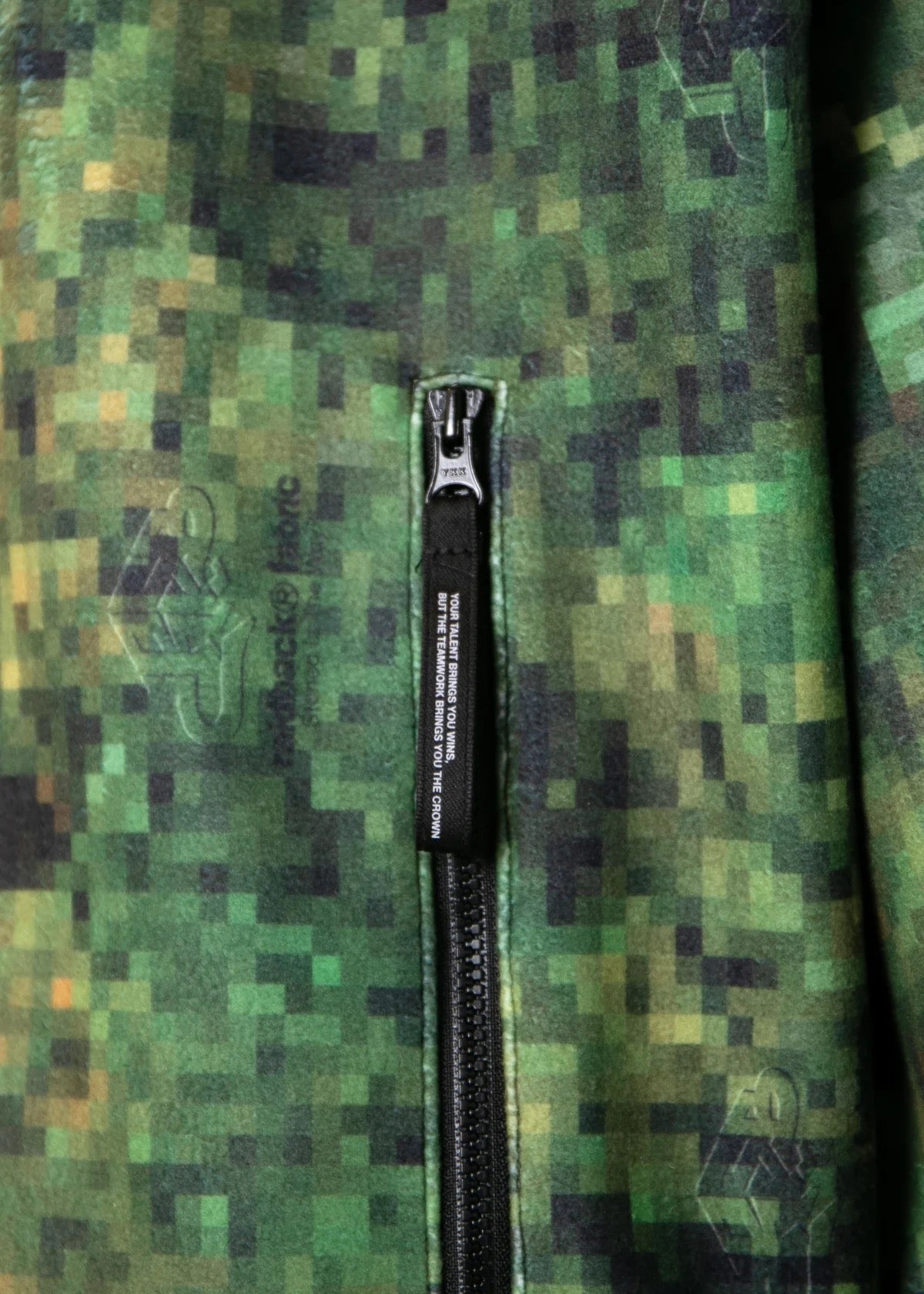 APPLEBUM (アップルバム) / “Pixel Camo” Fleece Jacket (